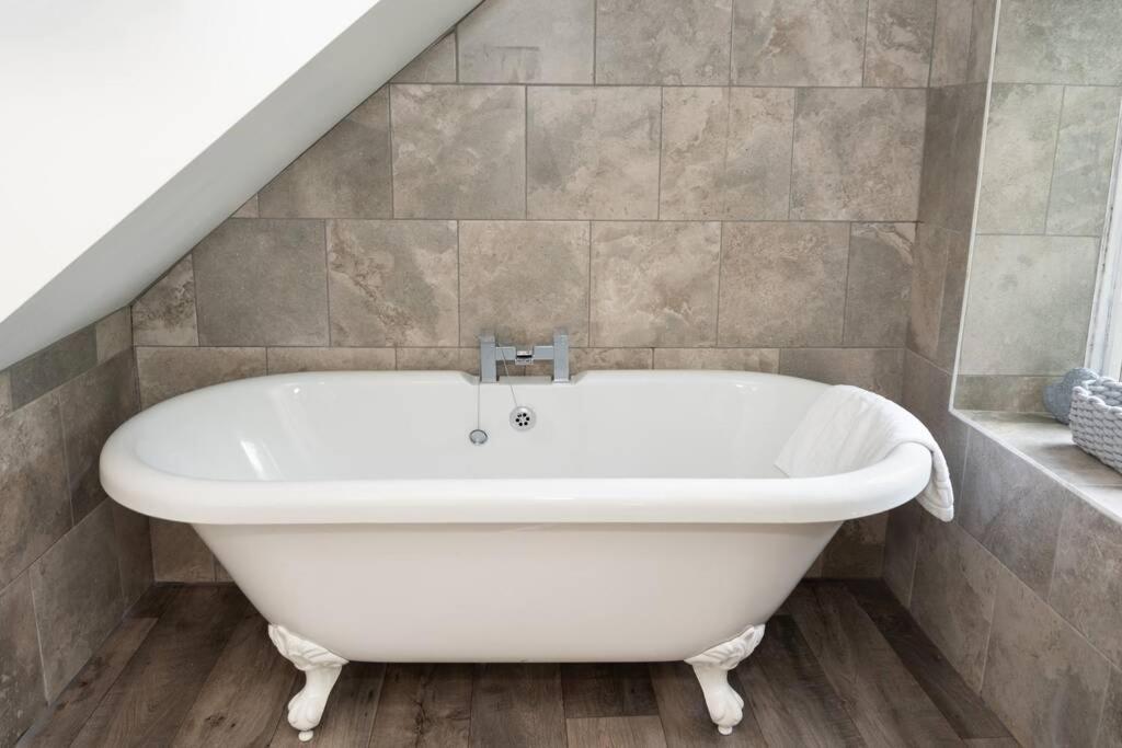Casa vacanze Modern House In Looe, Near And Bars With Great Views And Free Access To A Nearby Indoor Swimming Pool *