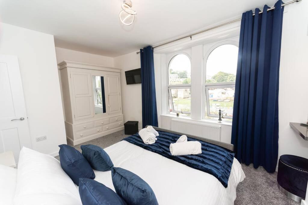 Modern House In Looe, Near And Bars With Great Views And Free Access To A Nearby Indoor Swimming Pool Casa vacanze Looe